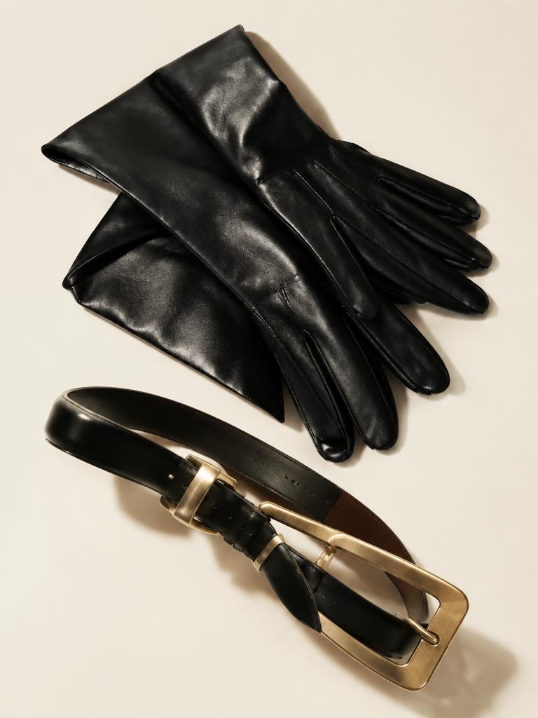 4-V-05 Bronze belt & gloves